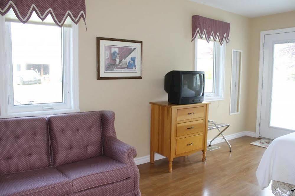 Mackenzie House B&B By Elevate Rooms 포트혹스베리 외부 사진